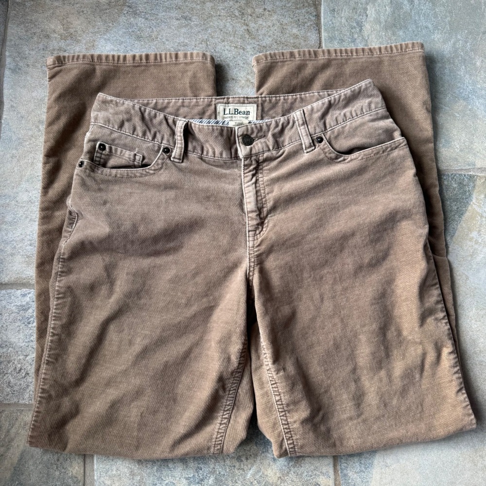 L.L.Bean Favorite Fit Straight Leg Corduroy Pants Sz 8 Taupe Brown Fall Classic